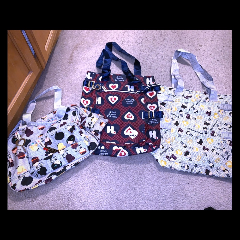 3 tote bags 1 make up bag